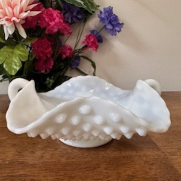 Fenton Hobnail Milk Glass Bowl Vintage White Ruffled‎ Double Handle Dish - Picture 1 of 5
